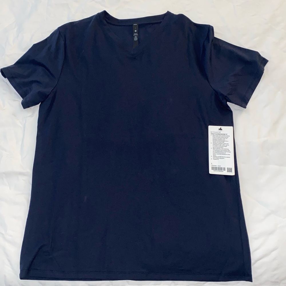 Men’s lululemon t shirt